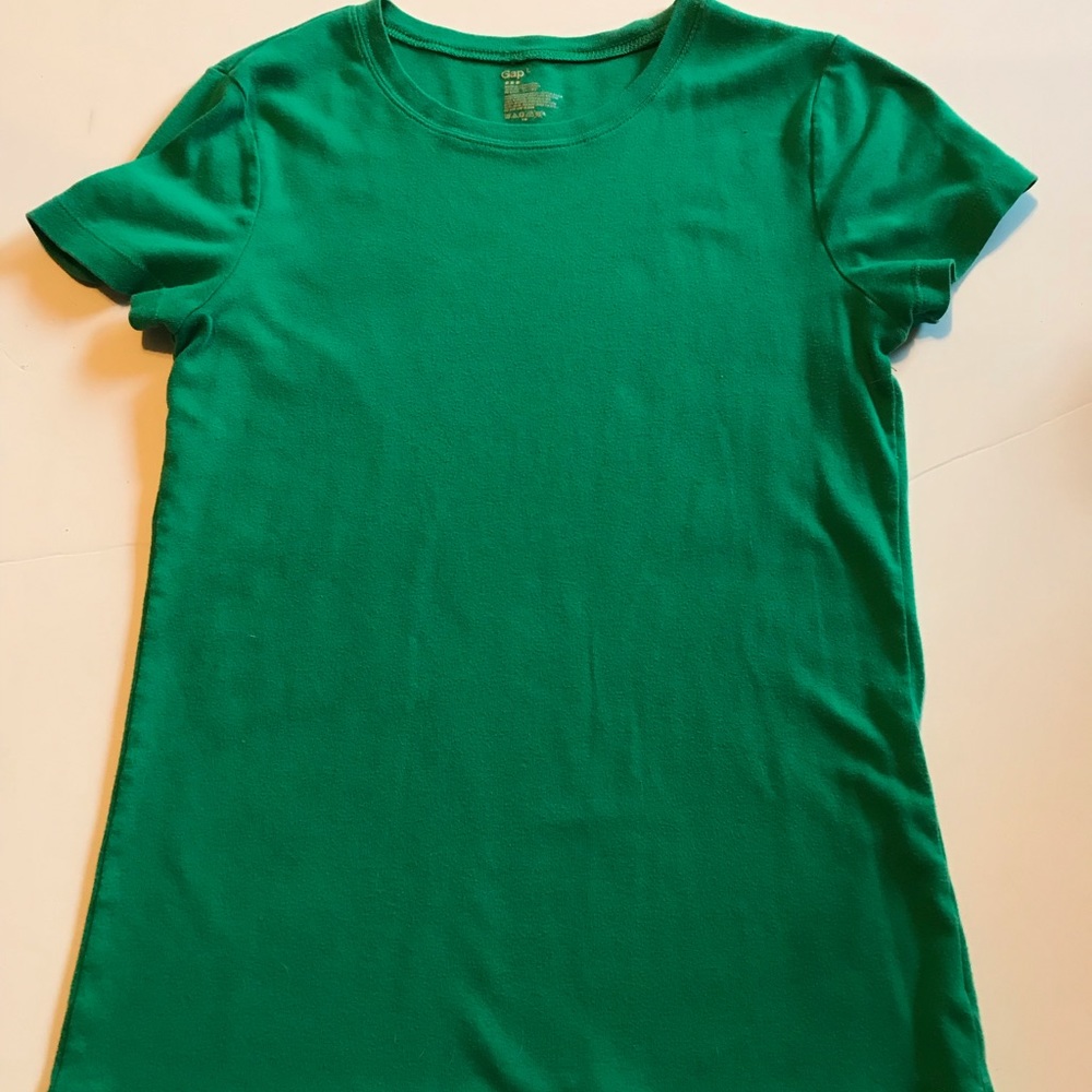 GAP green tee